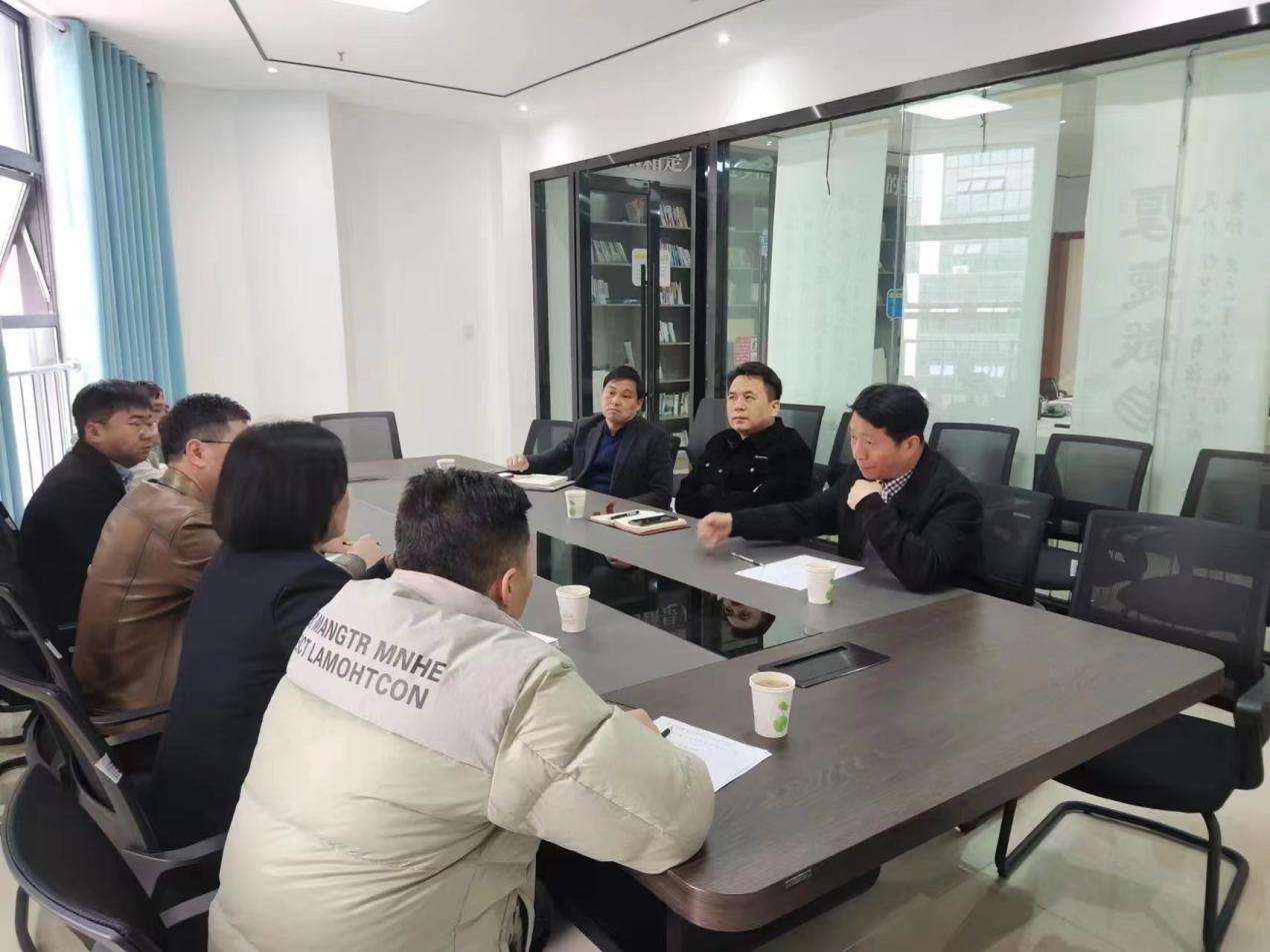 區(qū)國投集團總經理一行調研阜上鄰里中心