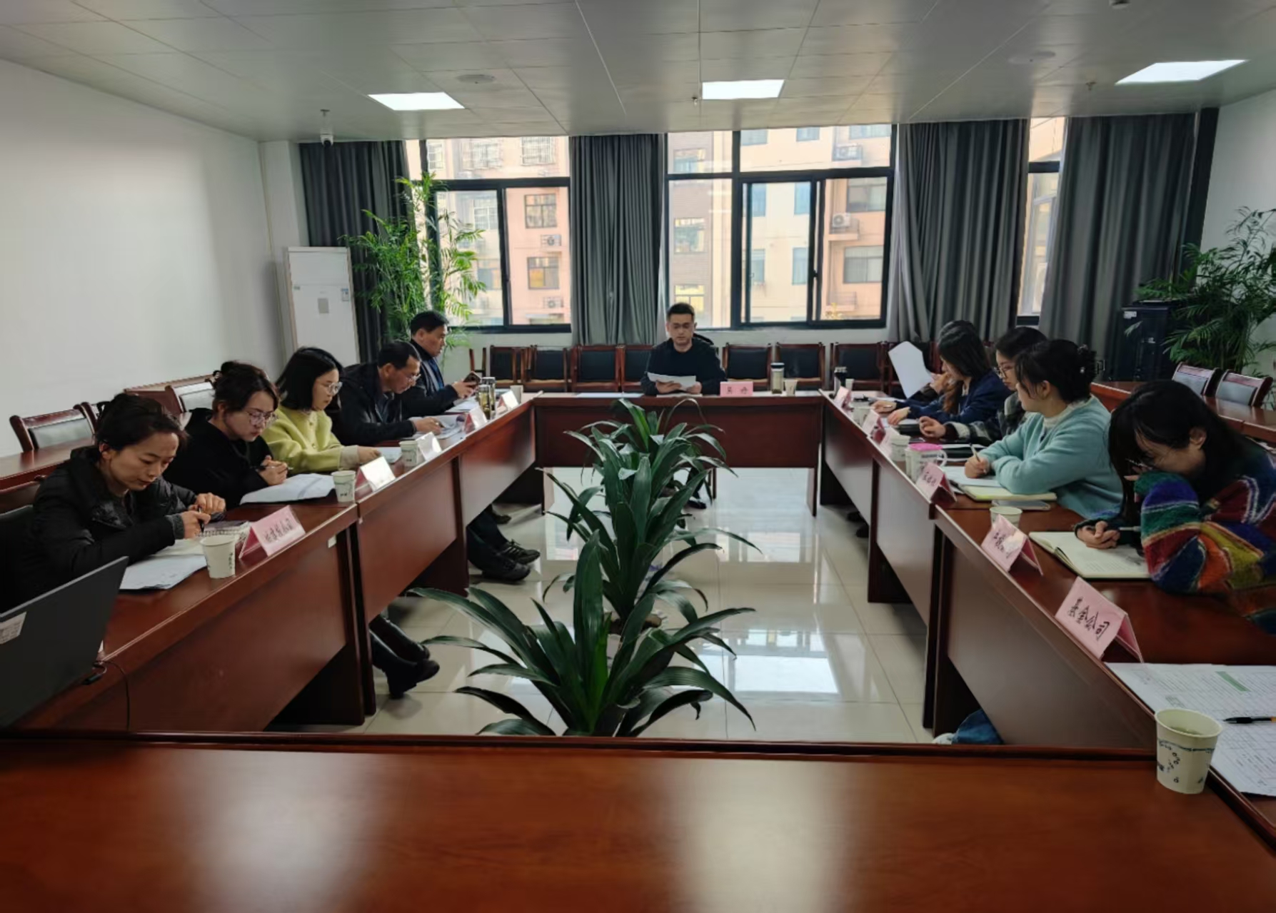 屯溪區(qū)國投集團(tuán)召開2026年資金調(diào)度暨經(jīng)營(yíng)預(yù)算編制工作會(huì)議